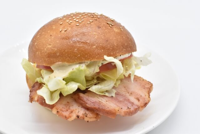 ベーコンレタスバーガー